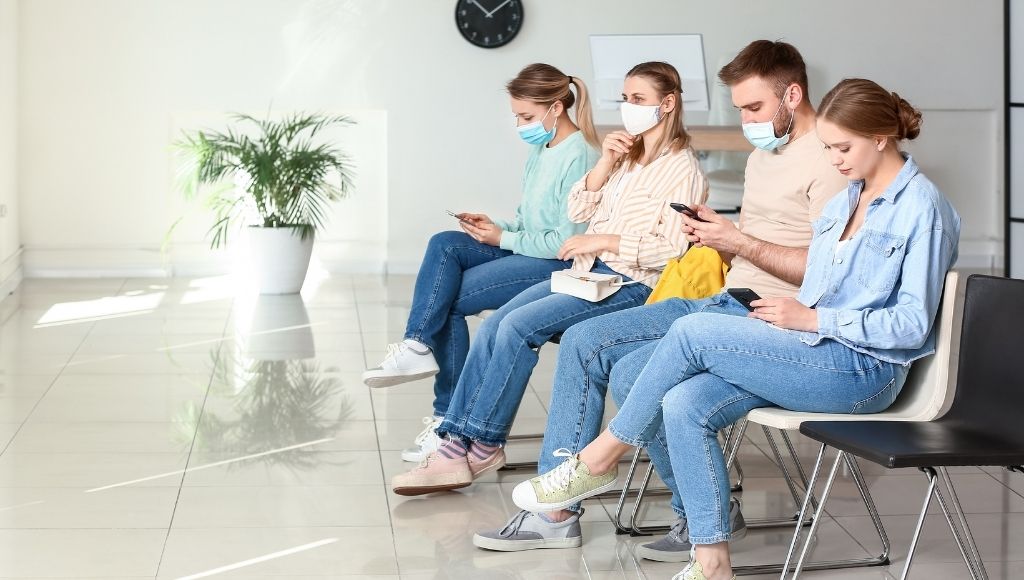 3 Effective Strategies to Make Wait Times More Pleasant for Customers